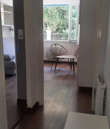 Joli Studio A Juan Les Pins Proche Des Plages Apartamento
